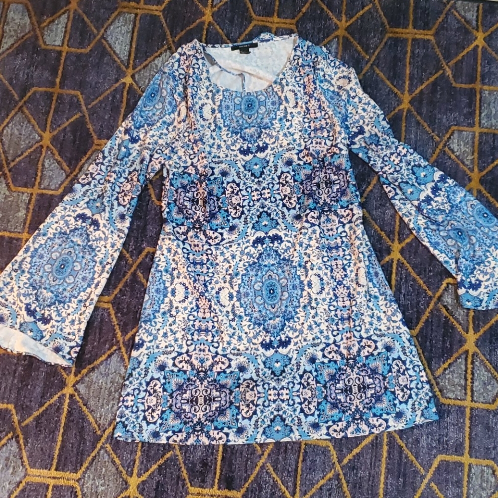 Medium dress